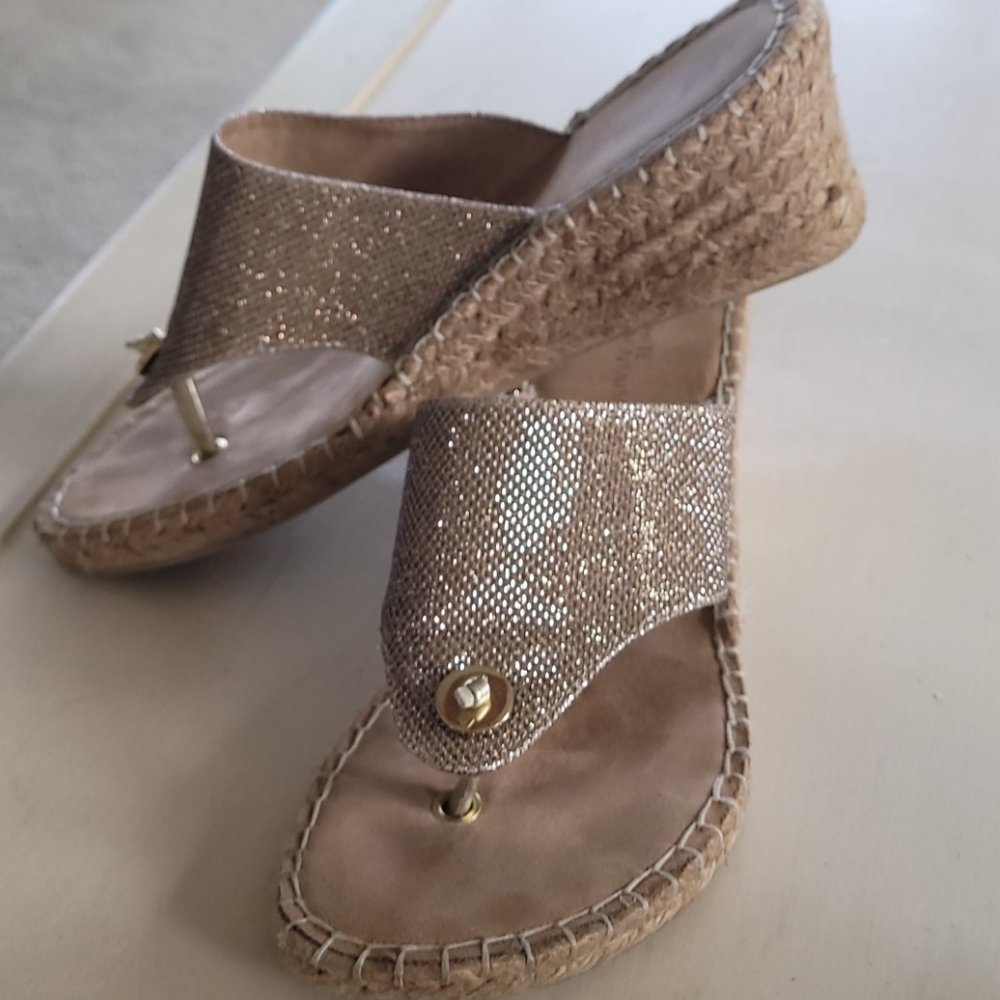 Sandals - Picture 3 of 3